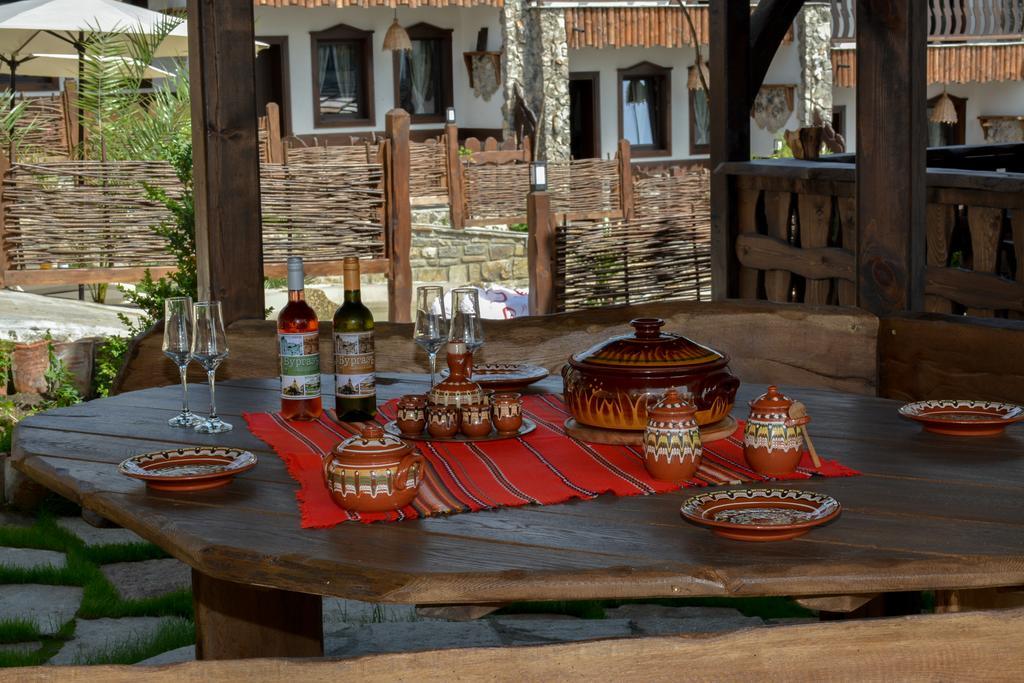 Complex Starite Kashti Hotel Medovo Exterior photo